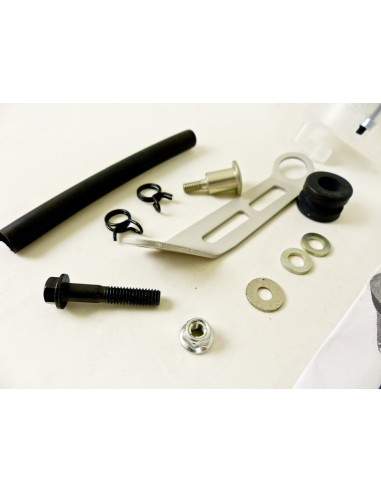 deposito de liquido de freno 45 cc con kit de montaje brembo 110a26385