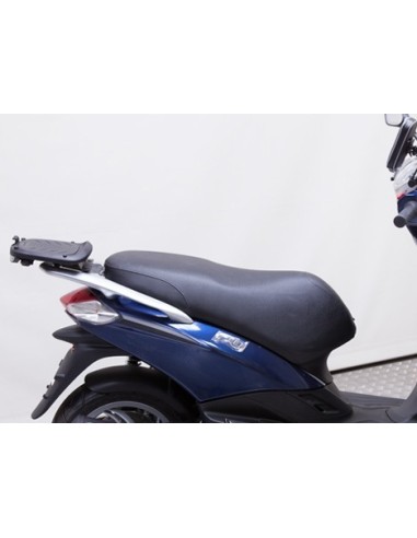 fijacion superior shad para maleta moto piaggio fly 125i v0fl13st